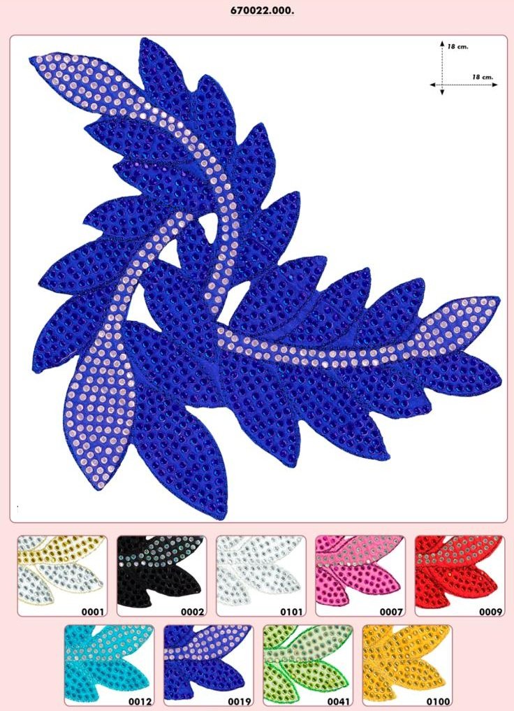 Plastron STRASS brodé thermocollant feuille