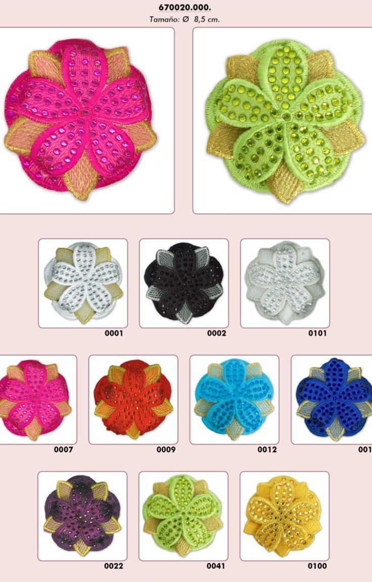 Plastron STRASS brodé thermocollant fleur ronde